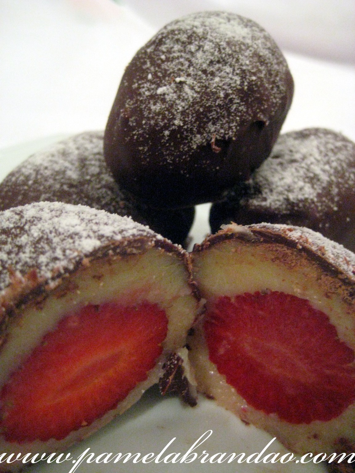 chocolate strawberry bonbon