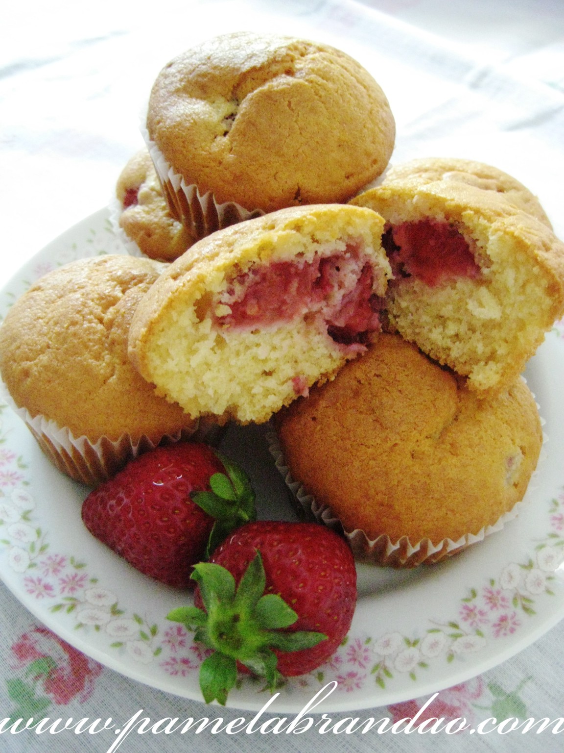 strawberry cupcake